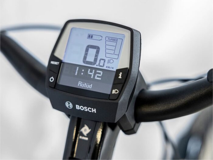Vélo Électrique Trek Verve+ 2 Stagger Shimano Acera/Altus 9V 500 Wh Noir 2023 – Image 3